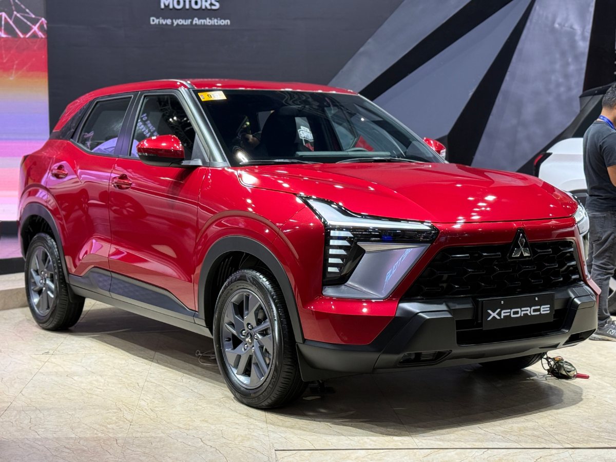 Mitsubishi XForce GLX_1