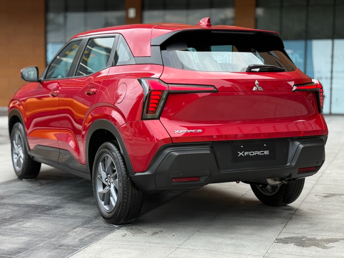 Mitsubishi XForce GLX_3