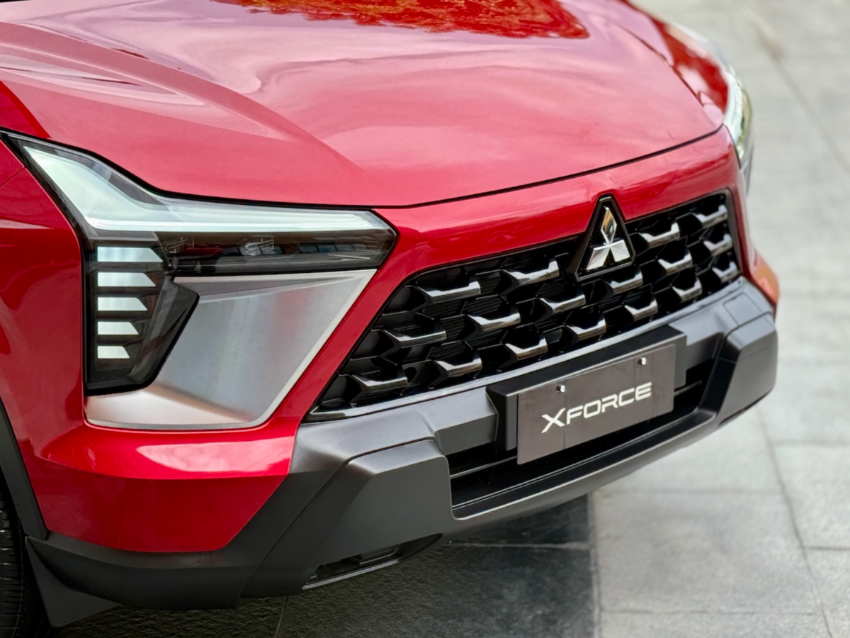Mitsubishi XForce GLX_4