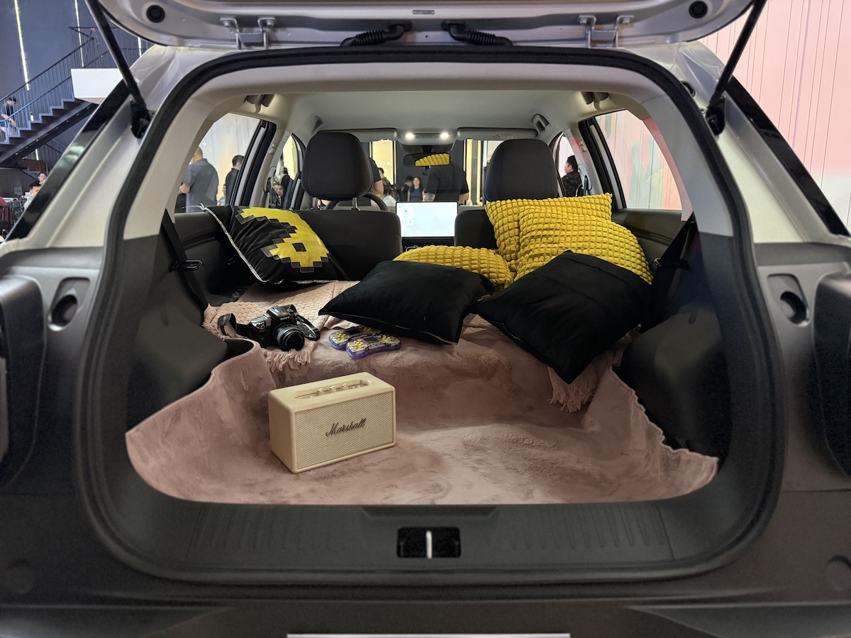 GAC Aion UT_3