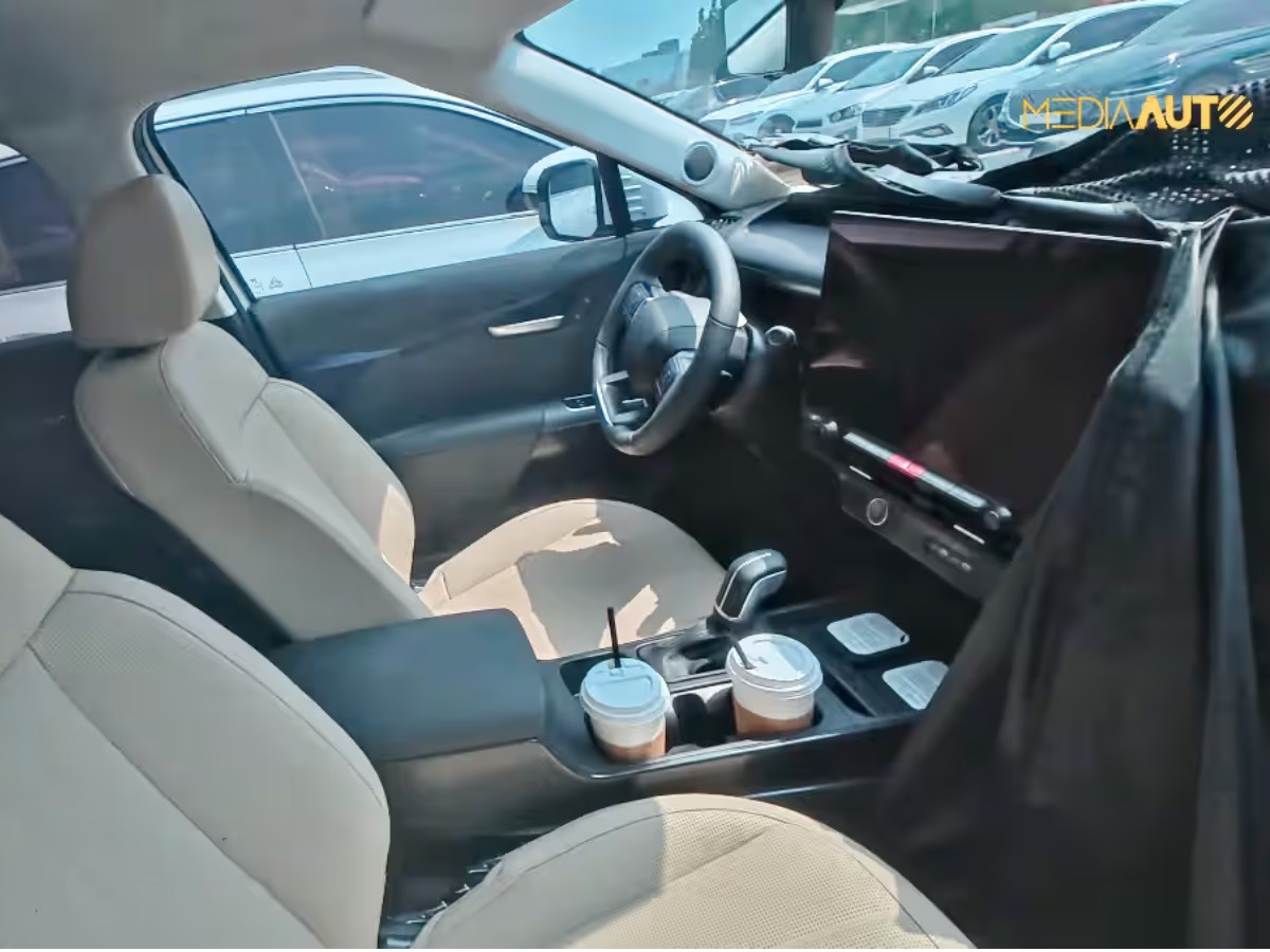 Next-gen Hyundai Tucson interior leak_1