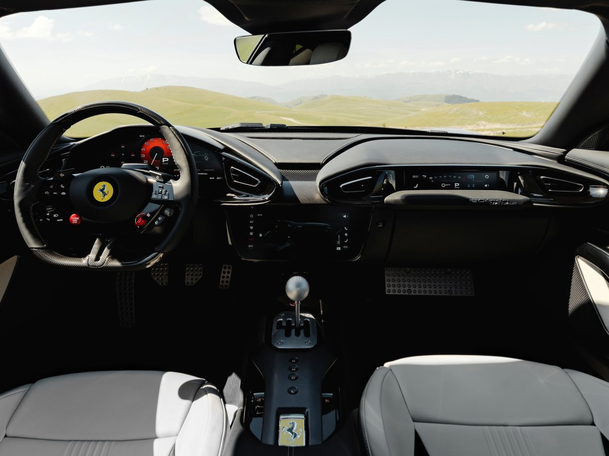 Ferrari 12Cilindri Manuale_4