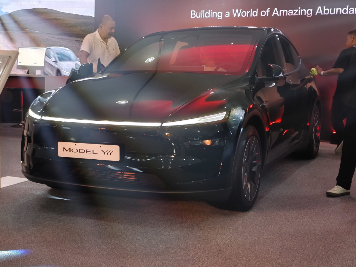 Tesla Model Y L