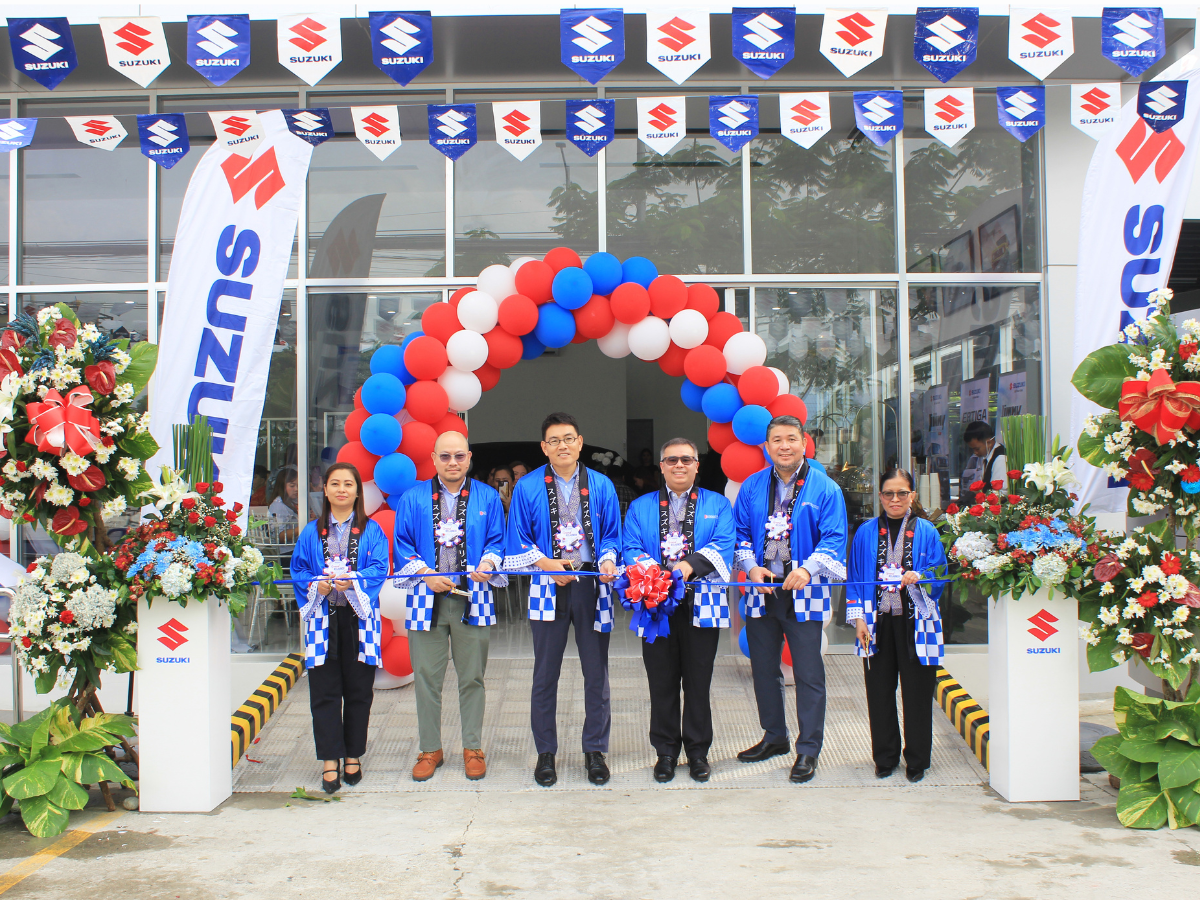 From left: Ms. Claribeth Valiente, Suzuki Philippines’ Auto Service Department Head for After-Sales Service; Mr. Ira Valte, Suzuki Philippines’ National Sales Manager for Automobile Division; Mr. Norihide Takei, Suzuki Philippines’ Director and General Manager for Automobile Division; Mr. Marco Gabriel Borromeo, President of Sakura Autoworld, Inc.; Mr. Roy Mitchel Silverio, General Manager of Sakura Autoworld, Inc.; and Ms. Karen Son, Chief Finance Officer of Sakura Autoworld, Inc.