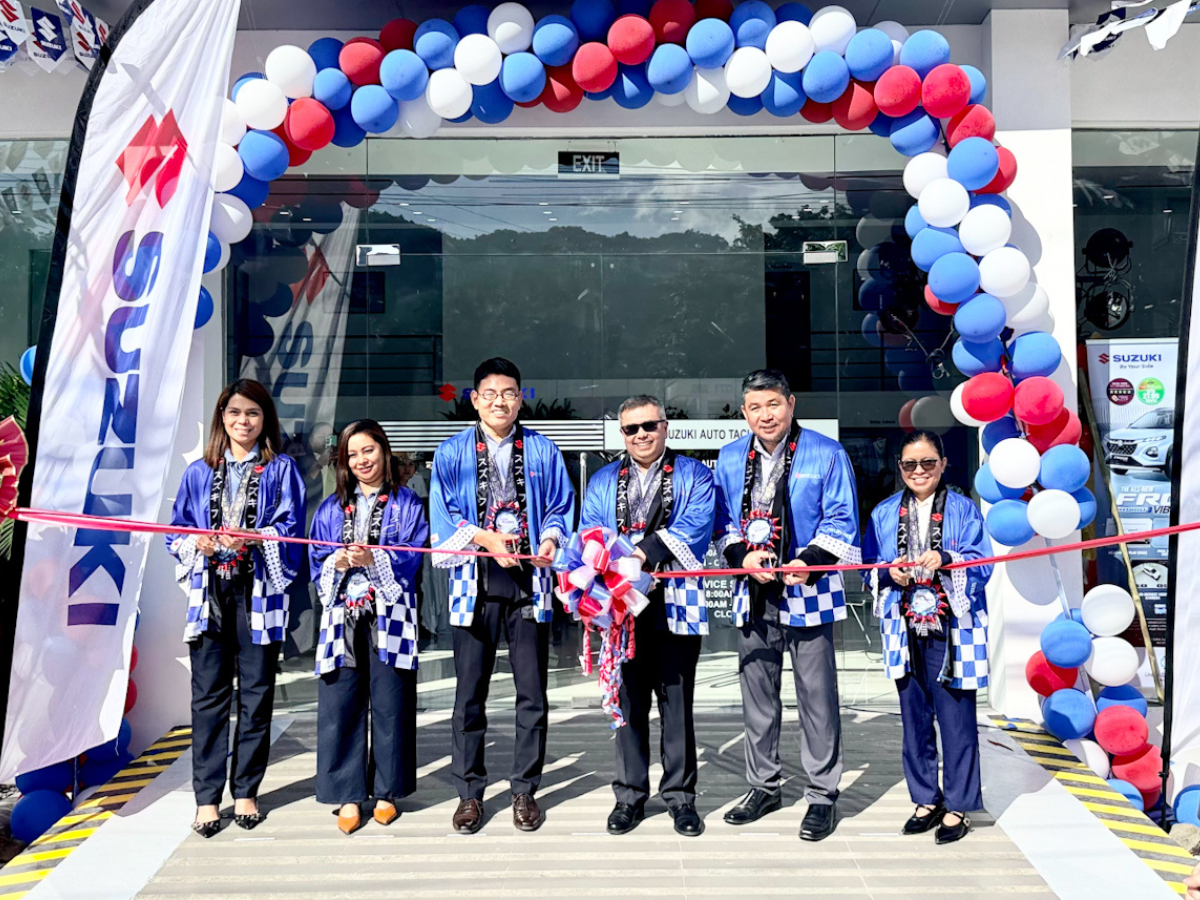 From left: Ms. Desiree Piñera – Suzuki Philippines’ Assistant Manager for Automobile Sales Department, Ms. Claribeth Valiente – Suzuki Philippines’ Auto Service Department Head for After-Sales Service, Mr. Norihide Takei – Suzuki Philippines’ Director andGeneral Manager for Automobile Division, Mr. Marco Gabriel Borromeo - Sakura Autoworld, Inc.’s President, Mr. Roy Mitchel
Silverio - Sakura Autoworld, Inc.’s General Manager, Ms. Karen Son - Sakura Autoworld, Inc.’s Chief Finance Officer