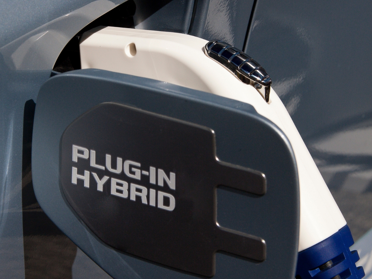 Plug-in Hybrid Car_1