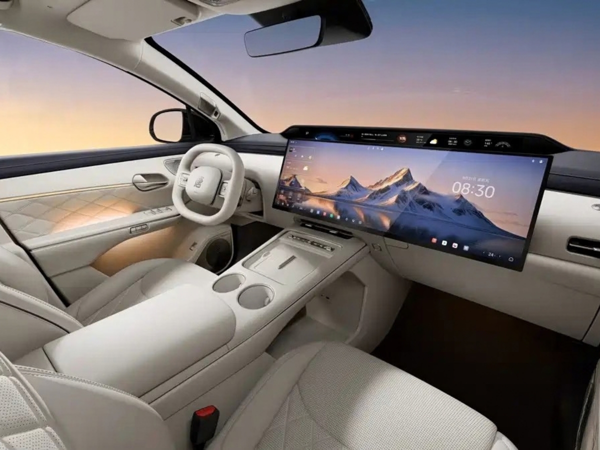 All-new BYD Tang interior_1