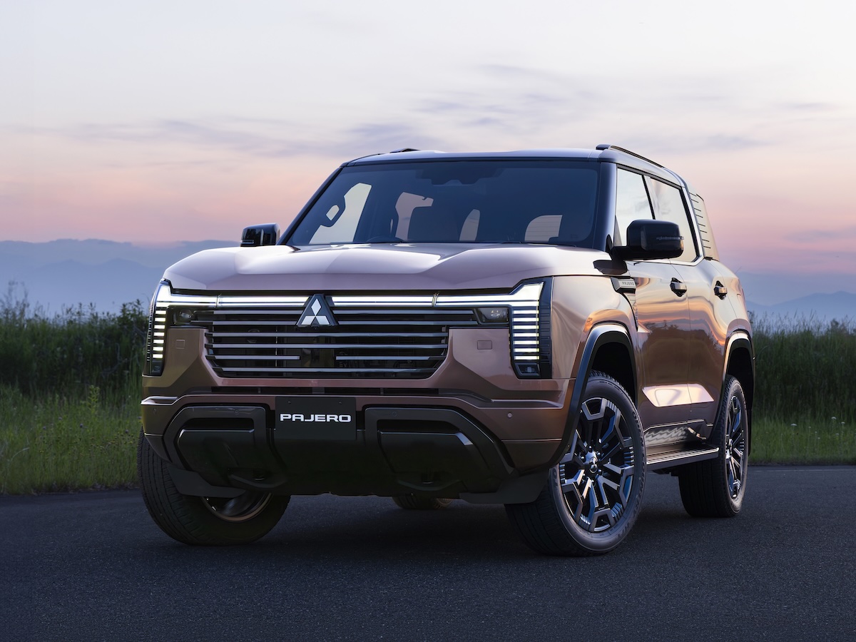 2027-Mitsubushi-Pajero-07