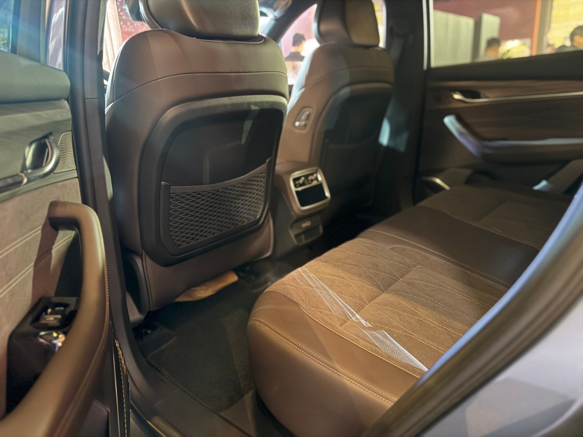 Geely Monjaro EM-i_5